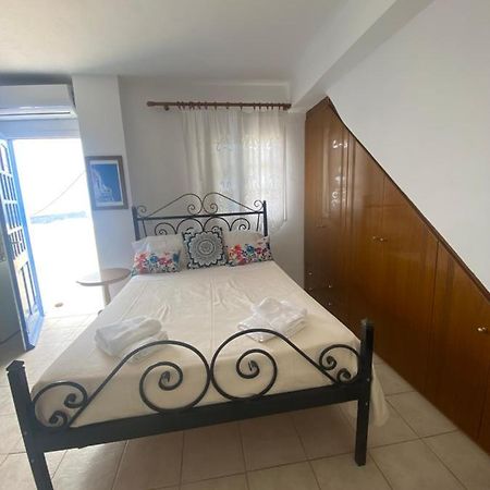 Aeolos Apartments Акротири Экстерьер фото