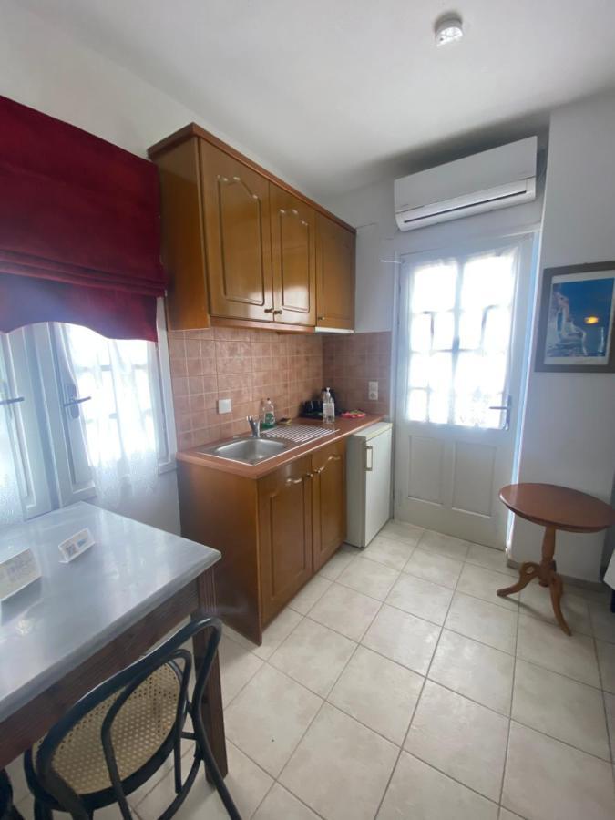 Aeolos Apartments Акротири Экстерьер фото